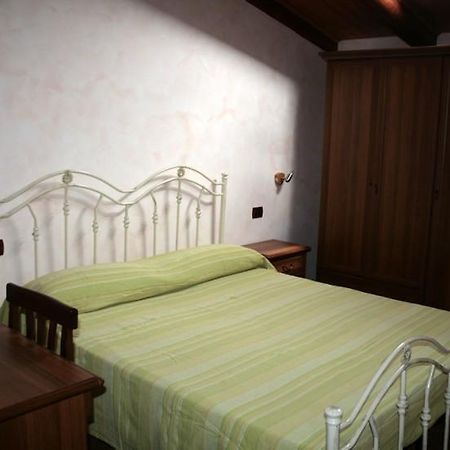 Cascina Concetta Vila Pizzo  Quarto foto
